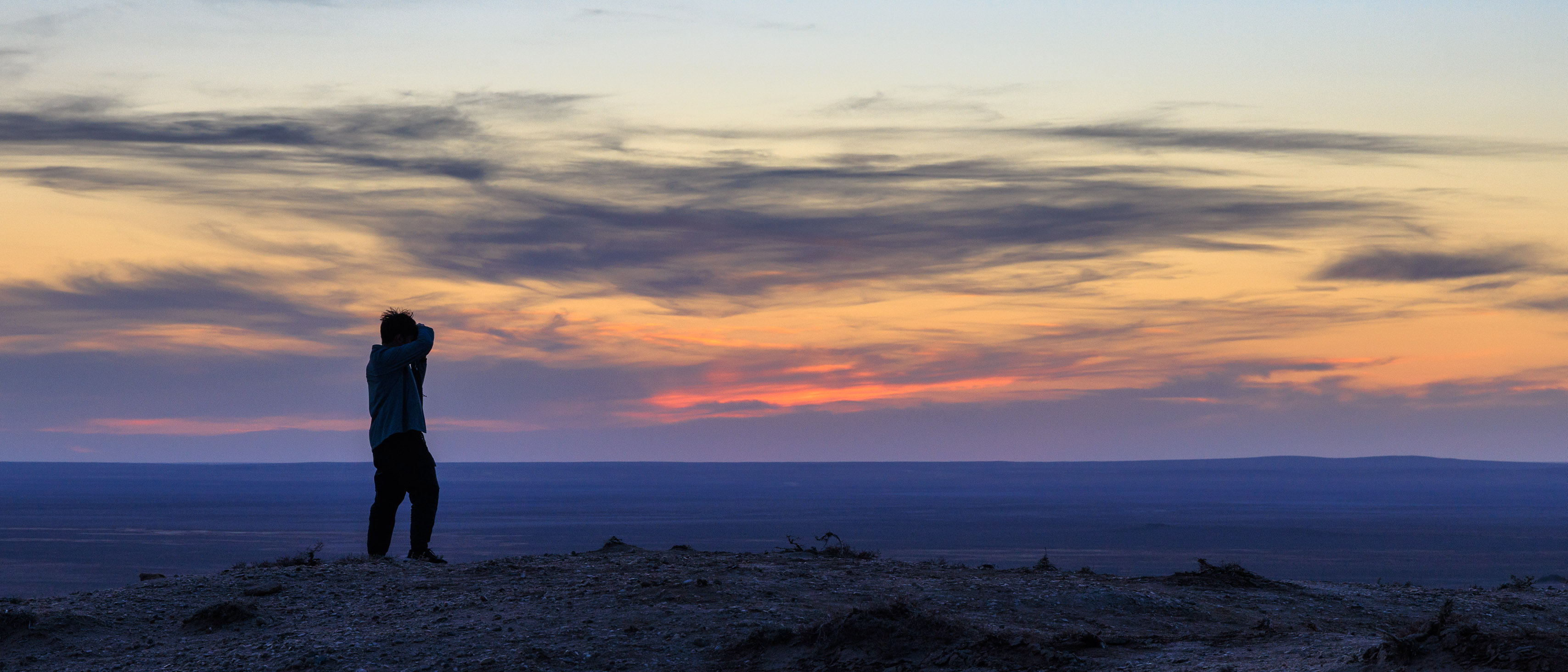 Haotian Photographing the Sunset in Ulanqab<br>2023-10-22